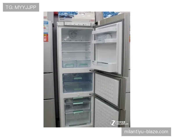 仲满家的冰箱里塞满了能量胶,连饮料都按训练时段分好标签 仲满家的冰箱里塞满了能量胶,连饮料都按训练时段分好标签